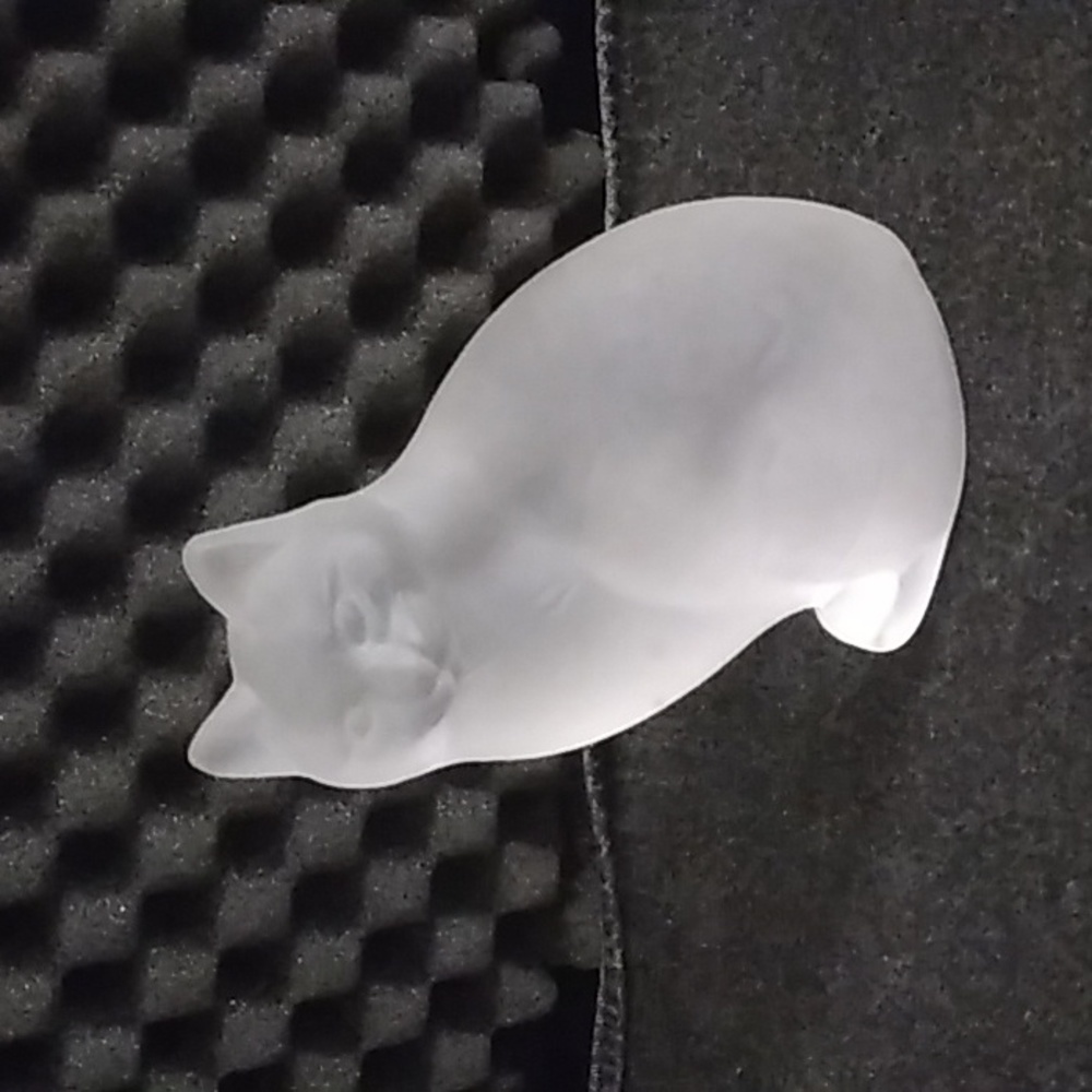 Frosted glass paperweight cat